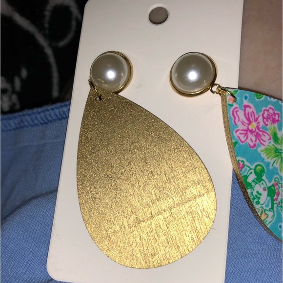 Lilly Pulitzer Inspired Disney Earrings - Picture 4 of 5